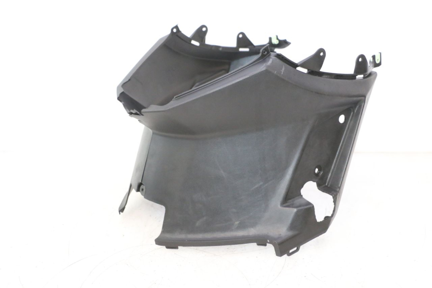 photo de UNTER SITZ VERKLEIDUNG PEUGEOT KISBEE 4T 50 (2023 - 2026) - Detailansicht des Bauteils