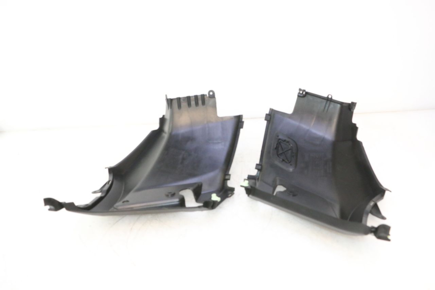 photo de UNTER SITZ VERKLEIDUNG PEUGEOT KISBEE 4T 50 (2023 - 2026) - Technische Nahaufnahme