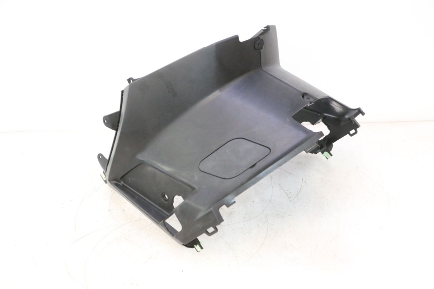 photo de UNTER SITZ VERKLEIDUNG PEUGEOT KISBEE 4T 50 (2023 - 2026) - Kennzeichnungen und Originalreferenzen