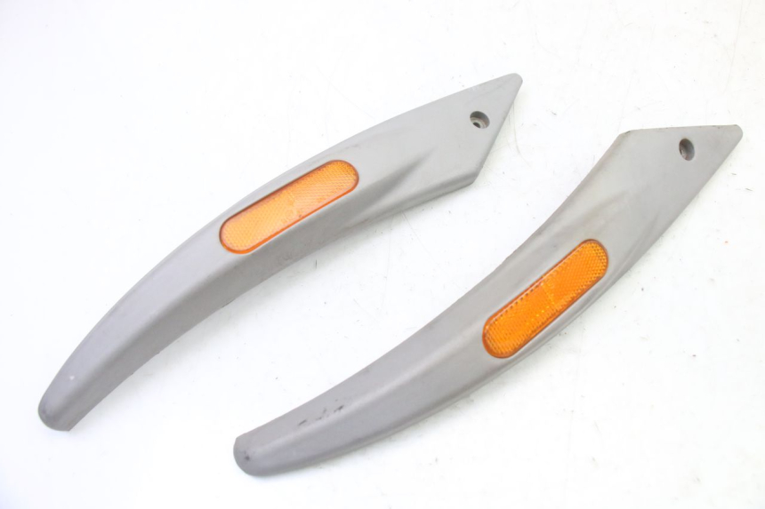 photo de SITZBANKABDECKUNG PIAGGIO LIBERTY 4T 50 (2009 - 2015) - Detailansicht des Bauteils