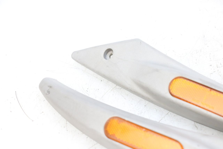 photo de SITZBANKABDECKUNG PIAGGIO LIBERTY 125 (2009 - 2013) - Gesamtansicht des Produkts