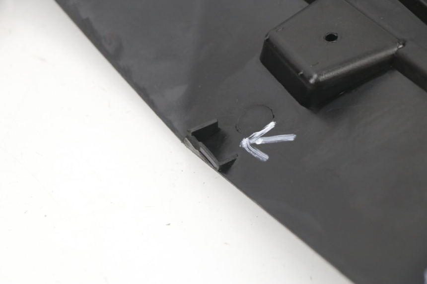 photo de UNTER SITZ VERKLEIDUNG EUROCKA MATADOR 4T 50 (2010 - 2016) - Zoom auf Gebrauchszustand