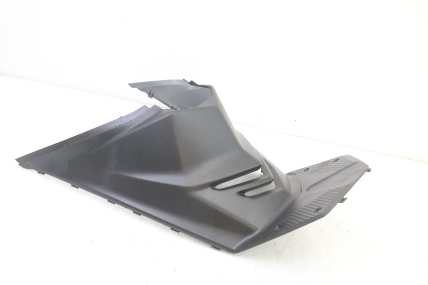 photo de UNTER SITZ VERKLEIDUNG SYM ORBIT III 3 4T 50 (2021 - 2025) - Detailansicht des Bauteils