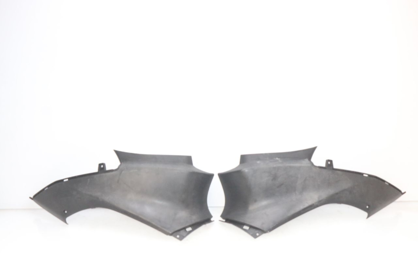 photo de SITZBANKABDECKUNG MBK OVETTO 2T 50 (2007 - 2017) - Details der Befestigungspunkte