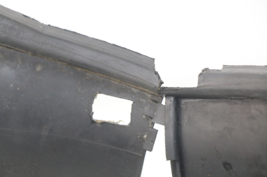 photo de UNTER SITZ VERKLEIDUNG MBK OVETTO ONE 2T 50 (2013 - 2017) - Detailansicht des Bauteils