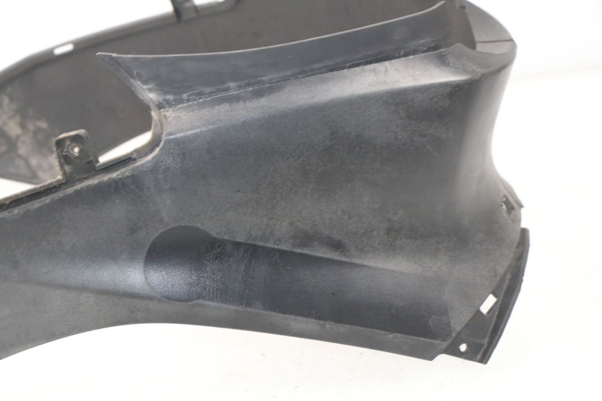 photo de UNTER SITZ VERKLEIDUNG MBK OVETTO ONE 2T 50 (2013 - 2017) - Details der Befestigungspunkte