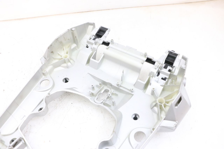 photo de UNTER SITZ VERKLEIDUNG BMW R GS 1250 (2021 - 2024) - Technische Nahaufnahme