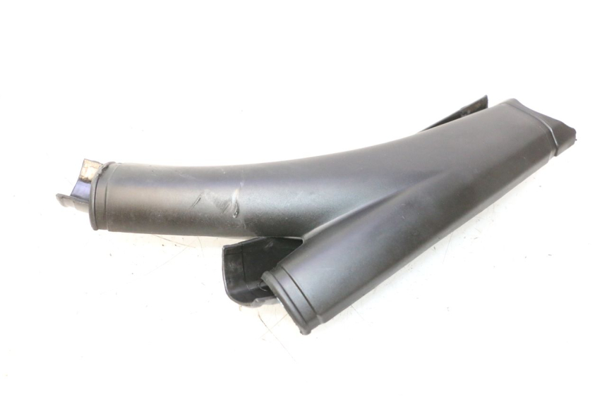 photo de UNTER SITZ VERKLEIDUNG APOLLO RFZ 150 - Detailansicht des Bauteils