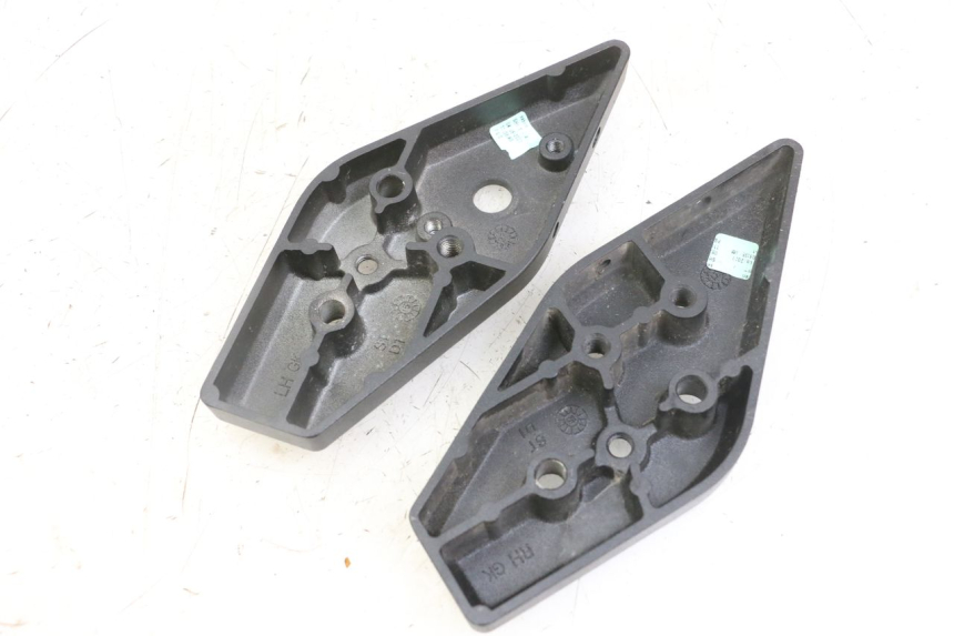 photo de UNTER SITZ VERKLEIDUNG ROYAL ENFIELD HYMALAYAN 410 (2016 - 2023) - Detailansicht des Bauteils