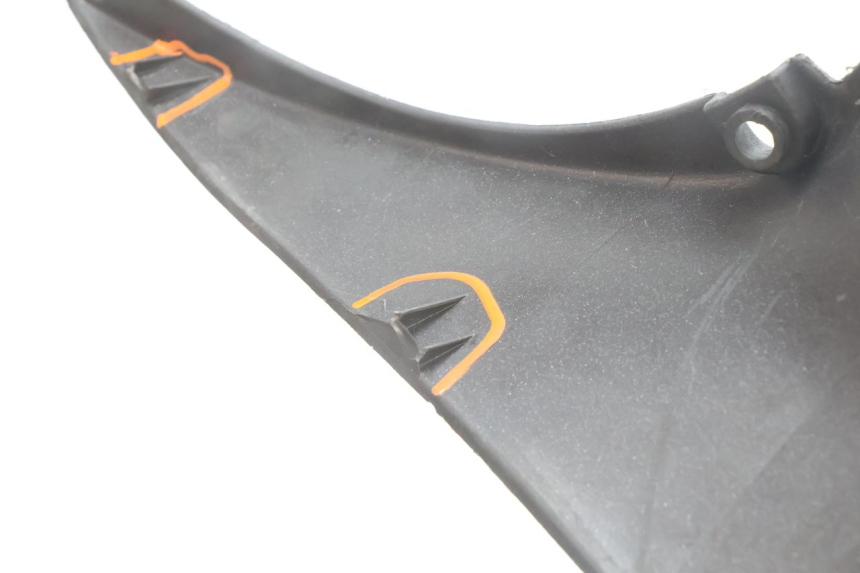 photo de UNTER SITZ VERKLEIDUNG GILERA RUNNER SP 50 (2002 - 2004) - Hochauflösende Nahaufnahme