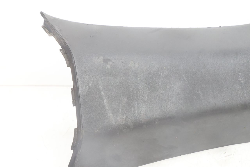photo de UNTER SITZ VERKLEIDUNG GILERA RUNNER SP 50 (2002 - 2004) - Zoom auf Gebrauchszustand