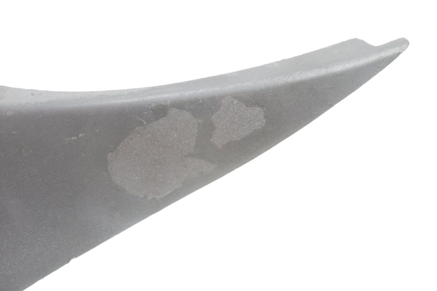photo de UNTER SITZ VERKLEIDUNG GILERA RUNNER SP 50 (2002 - 2004) - Details der Befestigungspunkte