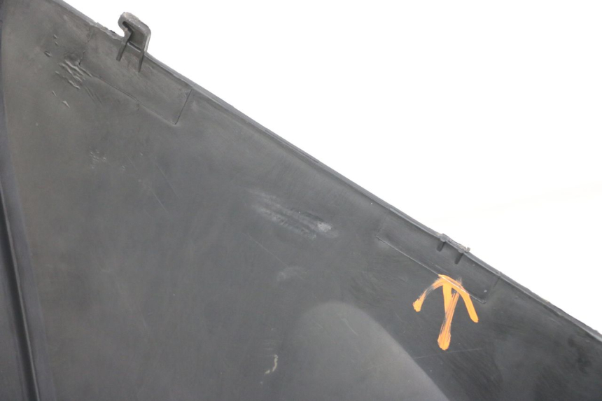 photo de SITZBANKABDECKUNG DAELIM S3 125 (2010 - 2017) - Detailansicht des Bauteils