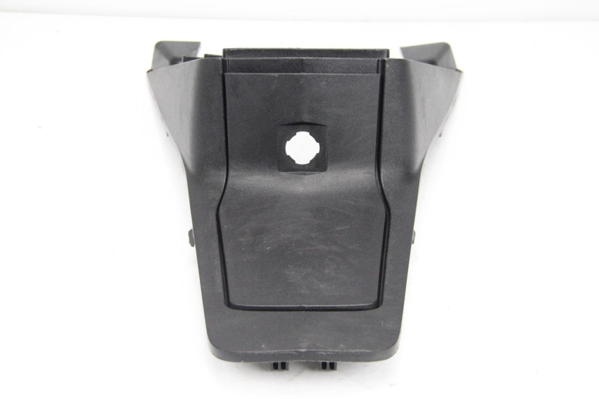 photo de UNTER SITZ VERKLEIDUNG PEUGEOT SATELIS 125 (2013 - 2018) - Technische Nahaufnahme