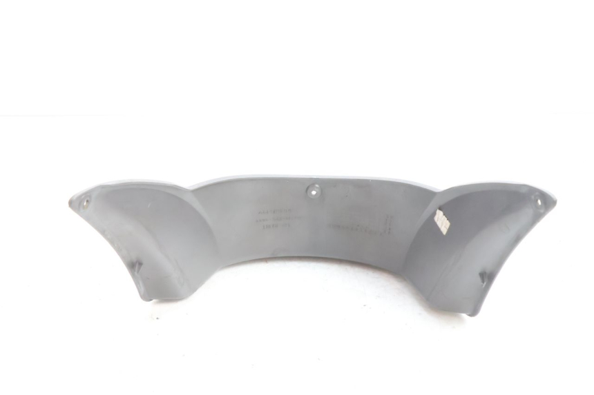 photo de UNTER SITZ VERKLEIDUNG HONDA SH 125 (2001 - 2003) - Details der Befestigungspunkte