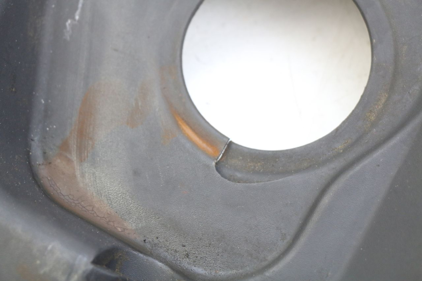 photo de SITZBANKABDECKUNG SUZUKI SIXTEEN 125 (2008 - 2010) - Detailansicht des Bauteils