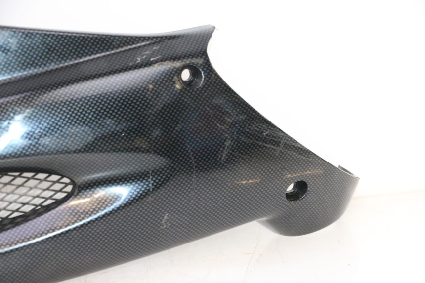 photo de SITZBANKABDECKUNG PEUGEOT SPEEDFIGHT LC 50 (1996 - 2002) - Hochauflösende Nahaufnahme