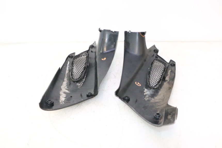 photo de SITZBANKABDECKUNG PEUGEOT SPEEDFIGHT LC 50 (1996 - 2002) - Oberflächenzustand und Material