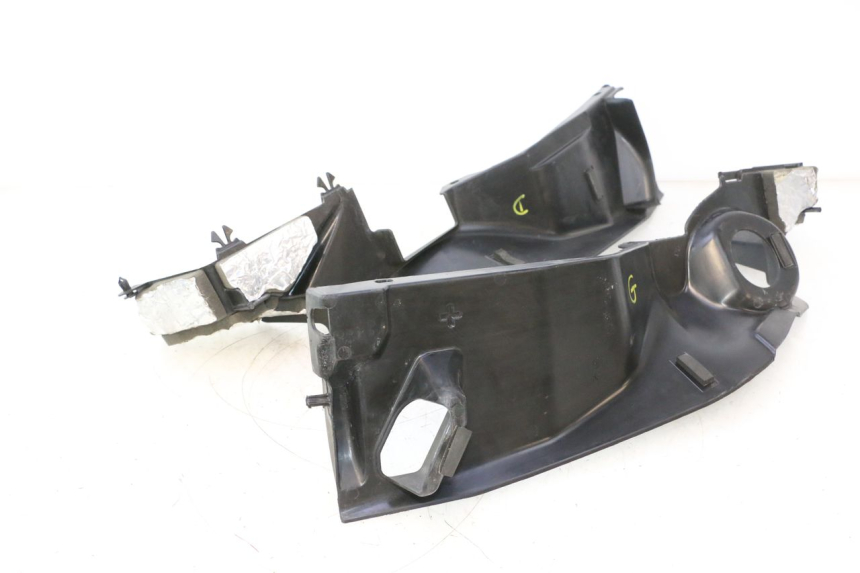 photo de UNTER SITZ VERKLEIDUNG CAN-AM SPYDER RS 1000 (2008 - 2012) - Detailansicht des Bauteils