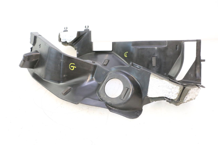 photo de UNTER SITZ VERKLEIDUNG CAN-AM SPYDER RS 1000 (2008 - 2012) - Zoom auf Gebrauchszustand