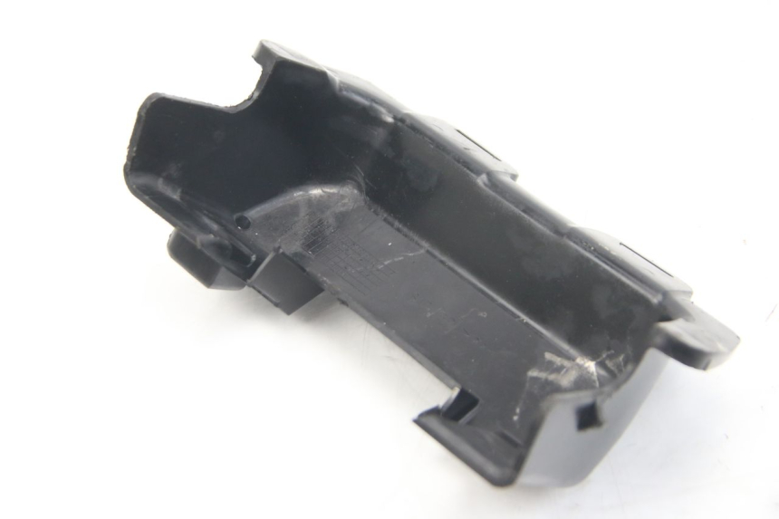 photo de UNTER SITZ VERKLEIDUNG SUZUKI SV S 650 (1999 - 2002) - Detailansicht des Bauteils