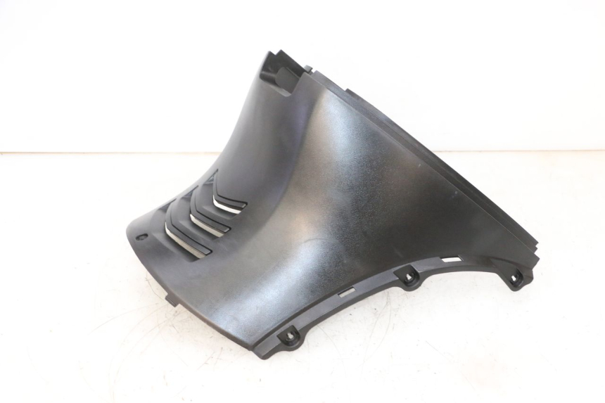 photo de UNTER SITZ VERKLEIDUNG NECO TEMPO 4T 50 (2022 - 2026) - Details der Befestigungspunkte