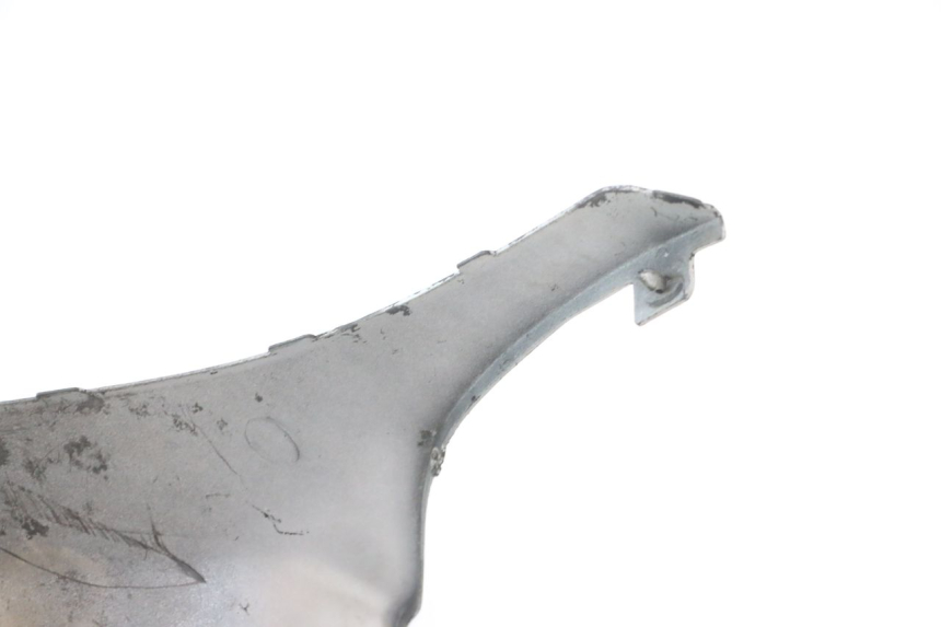 photo de UNTER SITZ VERKLEIDUNG PIAGGIO TYPHOON 50 (1993 - 1999) - Kennzeichnungen und Originalreferenzen