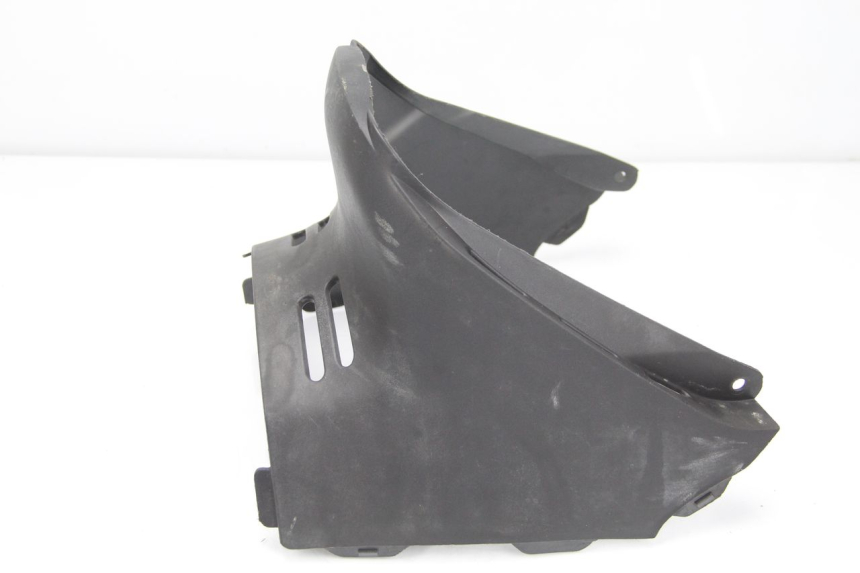 photo de UNTER SITZ VERKLEIDUNG SUZUKI UC EPICURO 125 (1999 - 2003) - Detailansicht des Bauteils