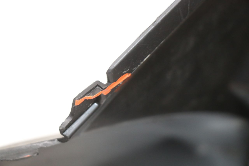 photo de SITZBANKABDECKUNG PEUGEOT VIVACITY NEW 4T 50 (2008 - 2017) - Kennzeichnungen und Originalreferenzen