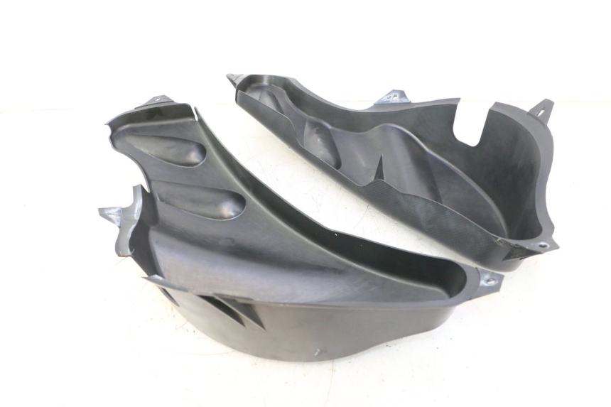 photo de UNTER SITZ VERKLEIDUNG YAMAHA WAVE RUNNER GP R 1200 (2000 - 2003) - Alternative Perspektive
