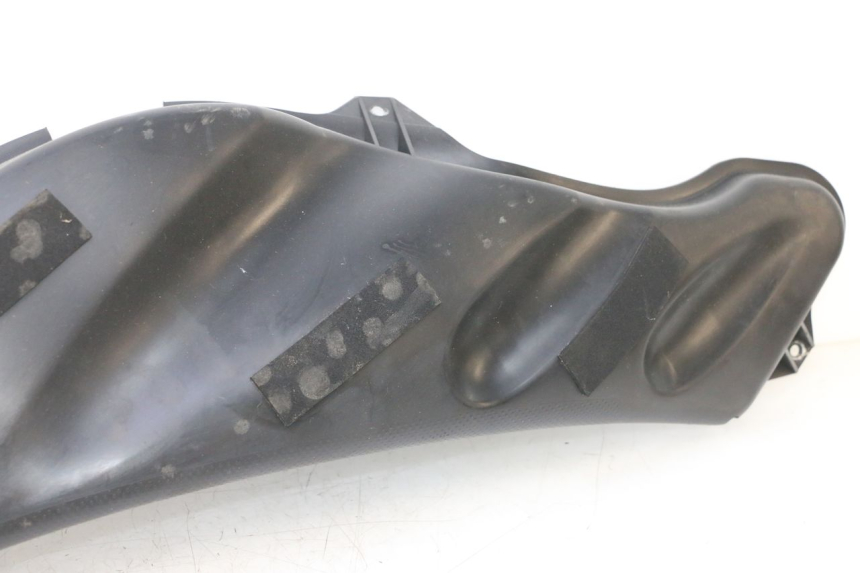photo de UNTER SITZ VERKLEIDUNG YAMAHA WAVE RUNNER GP R 1200 (2000 - 2003) - Technische Nahaufnahme