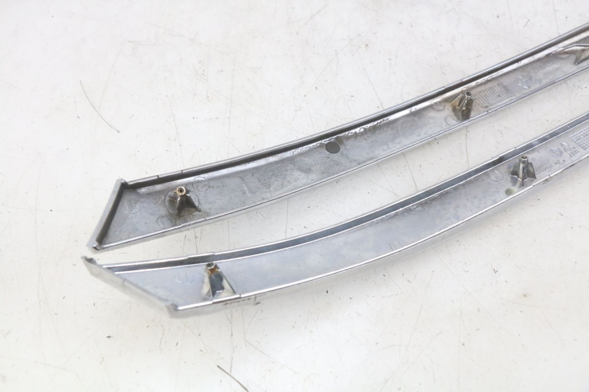 photo de SITZBANKABDECKUNG PIAGGIO X8 125 (2004 - 2007) - Geprüftes Gebrauchtteil