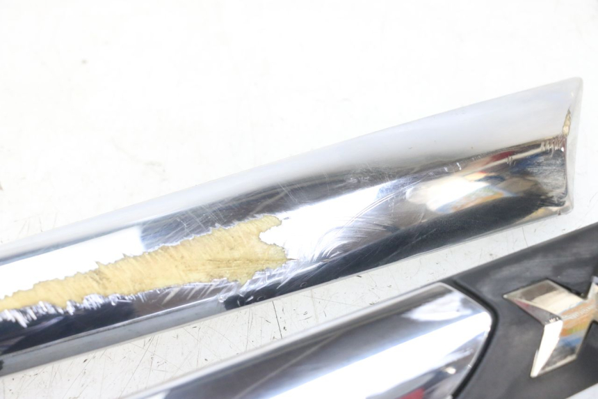 photo de UNTER SITZ VERKLEIDUNG PIAGGIO XEVO - X EVO 125 (2007 - 2017) - Alternative Perspektive