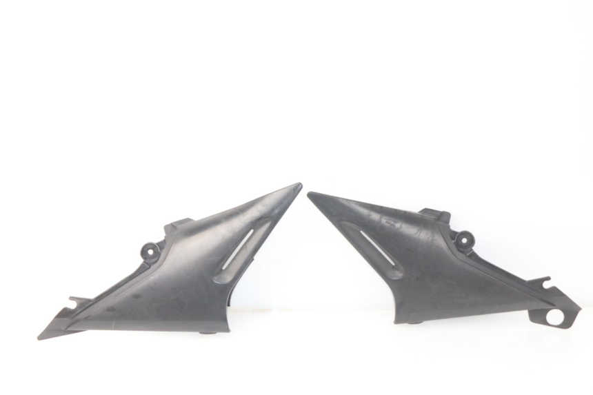 photo de UNTER SITZ VERKLEIDUNG YAMAHA XJ600 XJ DIVERSION 600 (1992 - 1997) - Hauptansicht