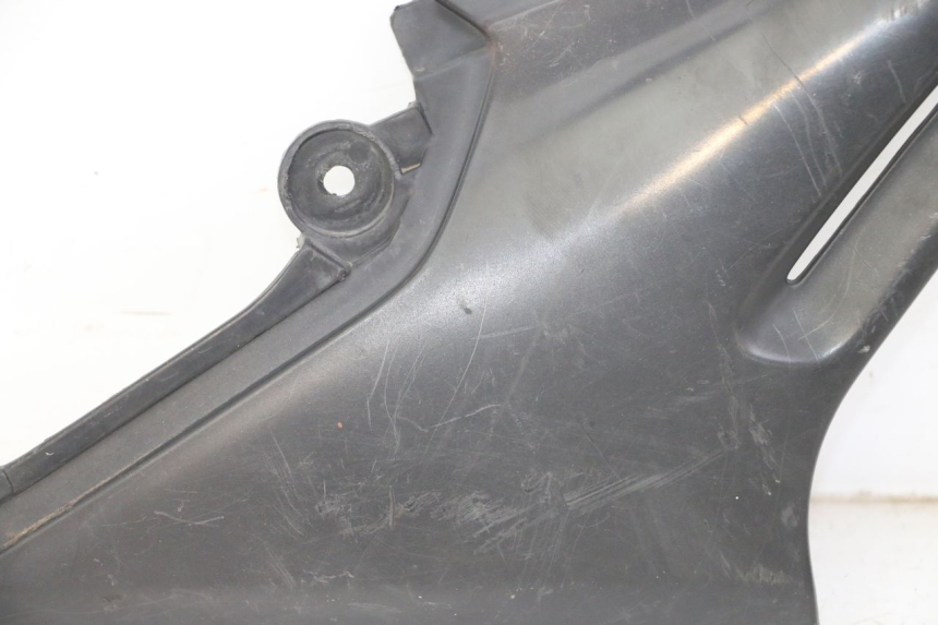 photo de UNTER SITZ VERKLEIDUNG YAMAHA XJN DIVERSION 600 (2000 - 2003) - Technische Nahaufnahme
