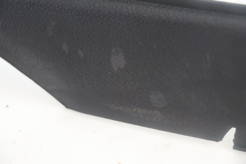 photo de UNTER SITZ VERKLEIDUNG YAMAHA YP MAJESTY 125 (2007 - 2010) - Alternative Perspektive