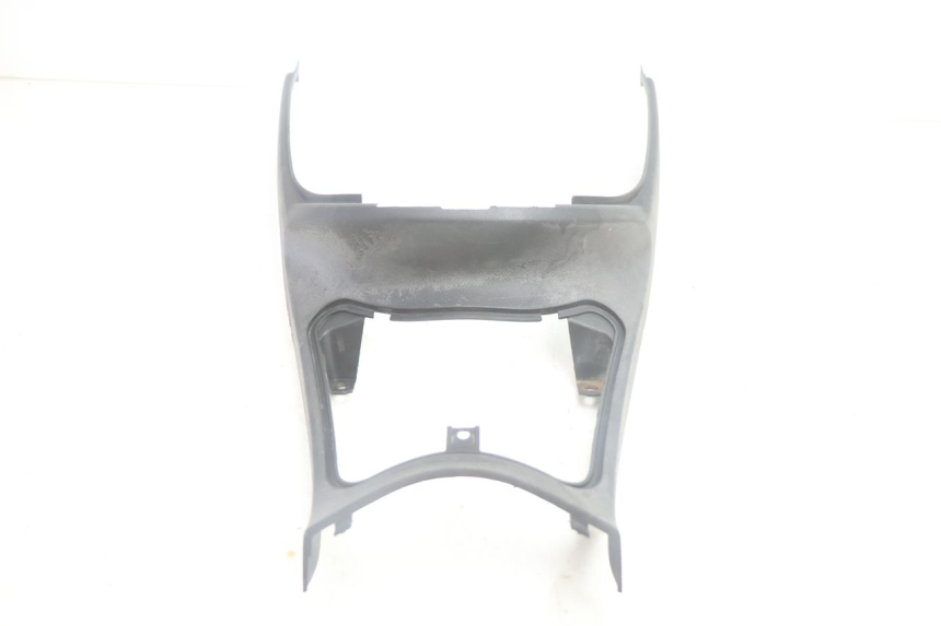 photo de UNTER SITZ VERKLEIDUNG YAMAHA YP MAJESTY 125 (2002 - 2006) - Technische Nahaufnahme
