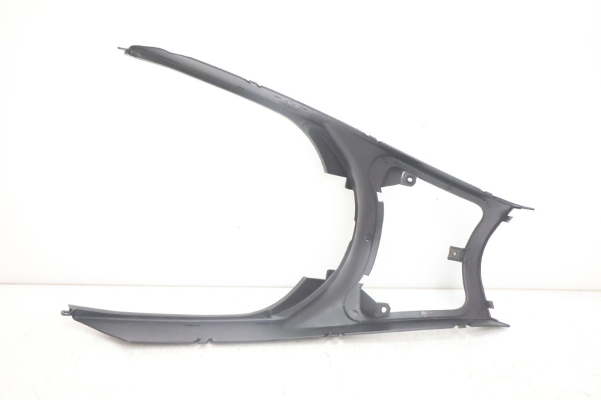 photo de UNTER SITZ VERKLEIDUNG YAMAHA YP MAJESTY 125 (2002 - 2006) - Details der Befestigungspunkte