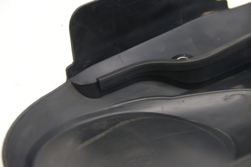 photo de GETRIEBEDECKEL SUZUKI SIXTEEN 125 (2008 - 2010) - Details der Befestigungspunkte