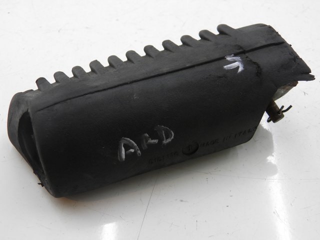 photo de FUSSRASTEN HINTEN RECHT APRILIA LEONARDO ST 250 (2002 - 2005) - Hauptansicht