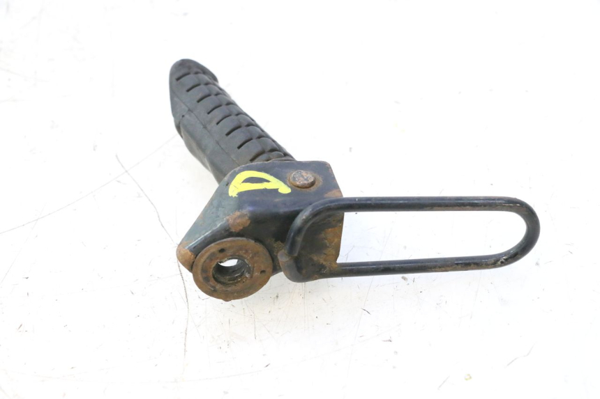 photo de FUSSRASTEN HINTEN RECHT HONDA CB TWO FIFTY 250 (1991 - 2002) - Zoom auf Gebrauchszustand
