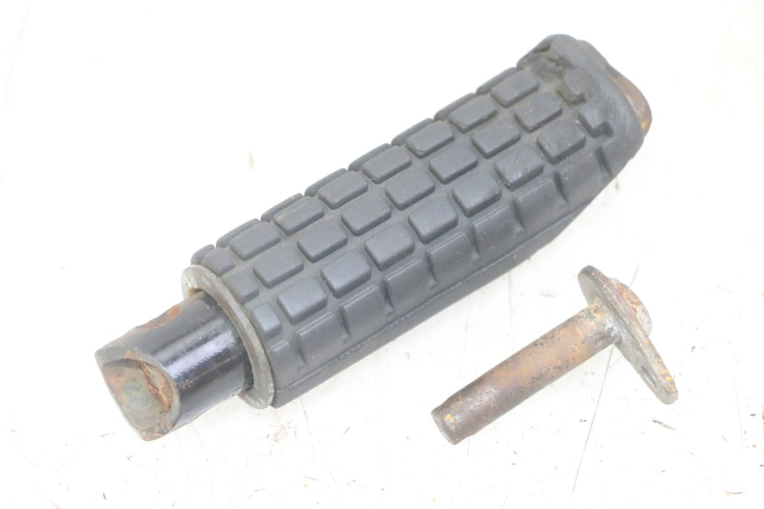 photo de FUSSRASTEN HINTEN RECHT HONDA CBF 500 (2004 - 2007) - Gesamtansicht des Produkts