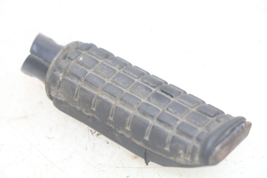 photo de RECHTER HINTERRADSTÄNDER HONDA CBR F SC25 1000 (1989 - 1992) - Hauptansicht