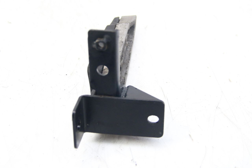 photo de RECHTER HINTERRADSTÄNDER PEUGEOT CITYSTAR 125 (2011 - 2017) - Alternative Perspektive