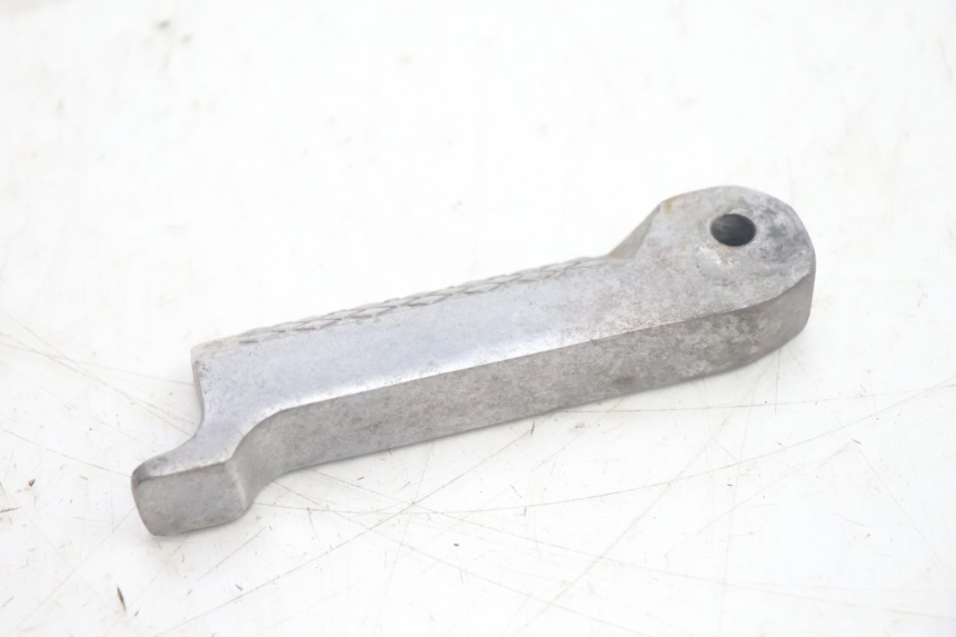 photo de FUSSRASTEN HINTEN RECHT CF MOTO E-CHARM 125 (2005 - 2008) - Zoom auf Gebrauchszustand