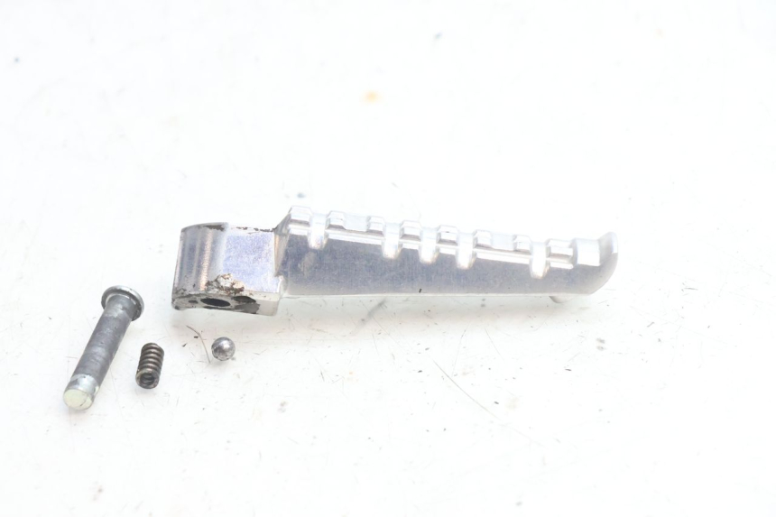 photo de FUSSRASTEN HINTEN RECHT YAMAHA FZ8 800 (2010 - 2016) - Detailansicht des Bauteils