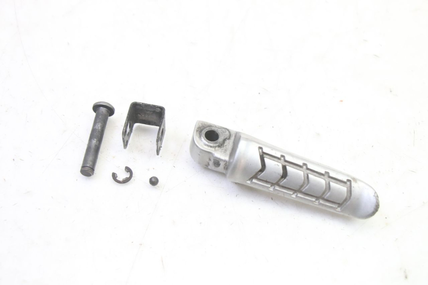 photo de FUSSRASTEN HINTEN RECHT BMW G310 R 310 (2016 - 2020) - Hauptansicht