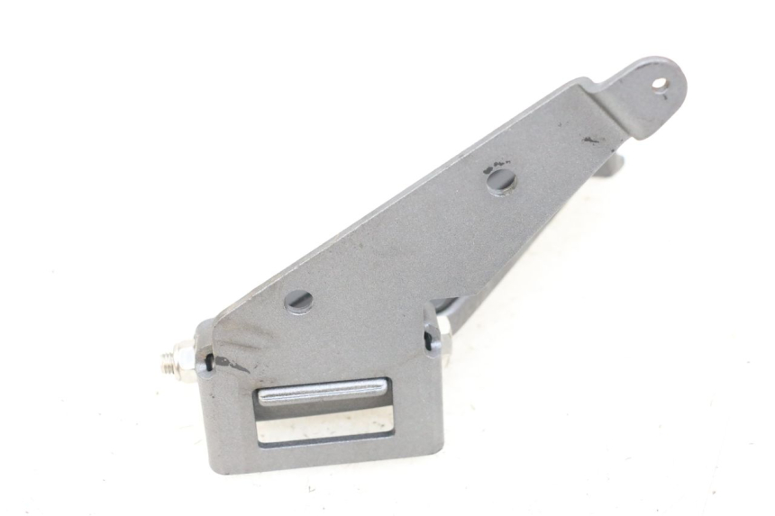 photo de FUSSRASTEN HINTEN RECHT PEUGEOT GEOPOLIS RS 125 (2007 - 2009) - Technische Nahaufnahme