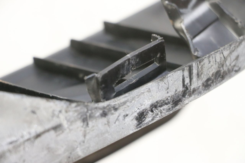 photo de FUSSRASTEN HINTEN RECHT KYMCO GRAND DINK 125 (2008 - 2014) - Zoom auf Gebrauchszustand