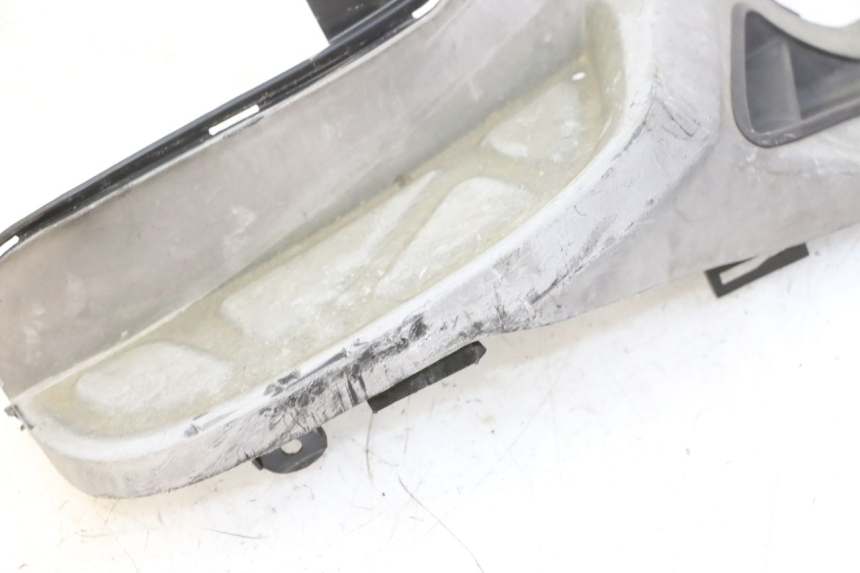 photo de FUSSRASTEN HINTEN RECHT KYMCO GRAND DINK 125 (2008 - 2014) - Kennzeichnungen und Originalreferenzen